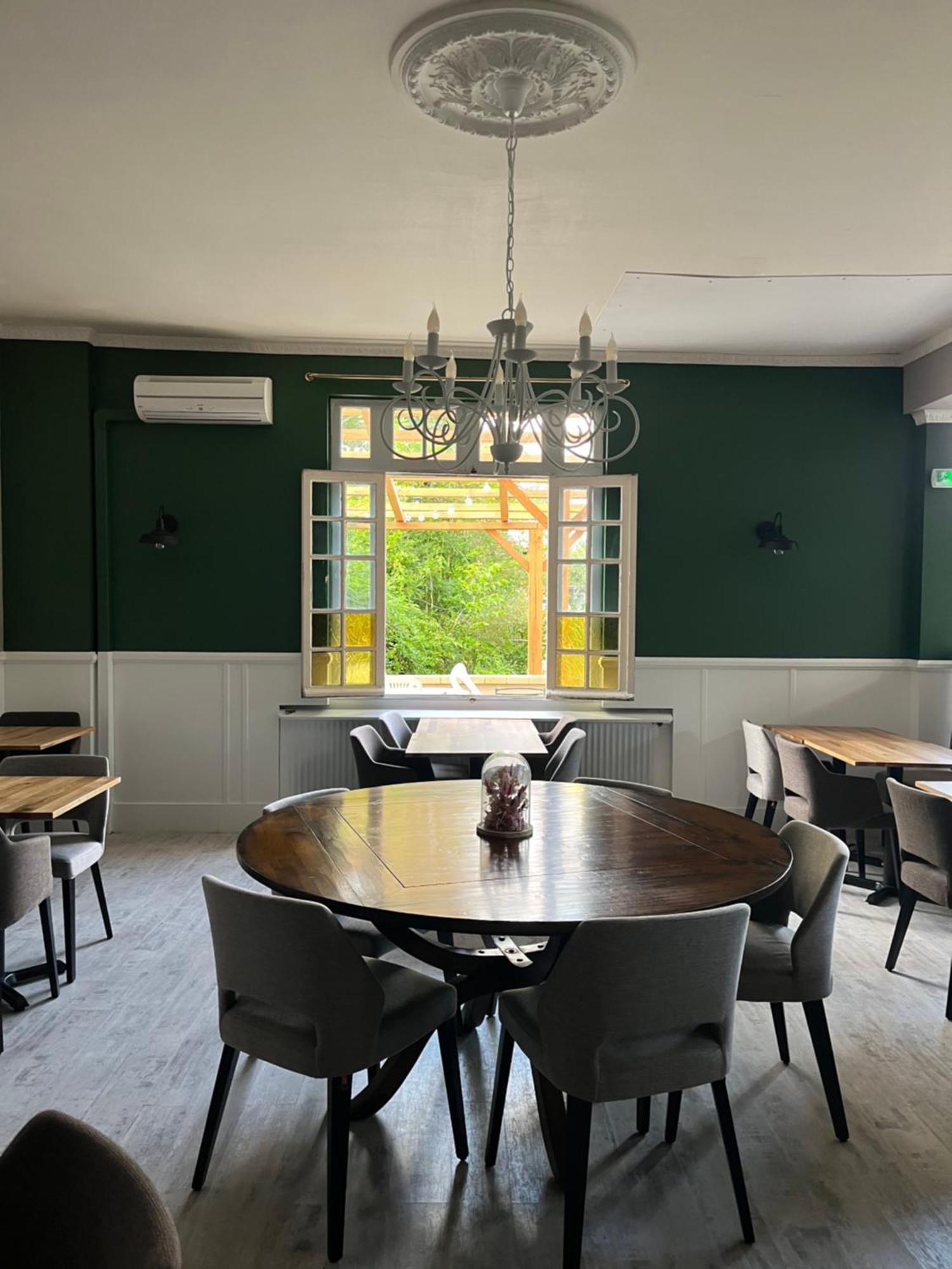 Logis Hotel Restaurant Le Lascaux Montignac-Lascaux Buitenkant foto