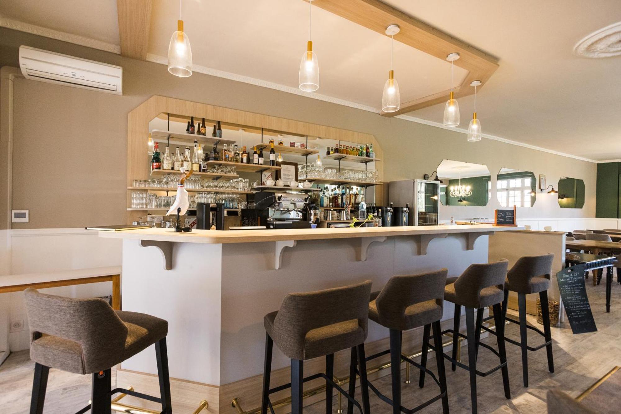 Logis Hotel Restaurant Le Lascaux Montignac-Lascaux Buitenkant foto