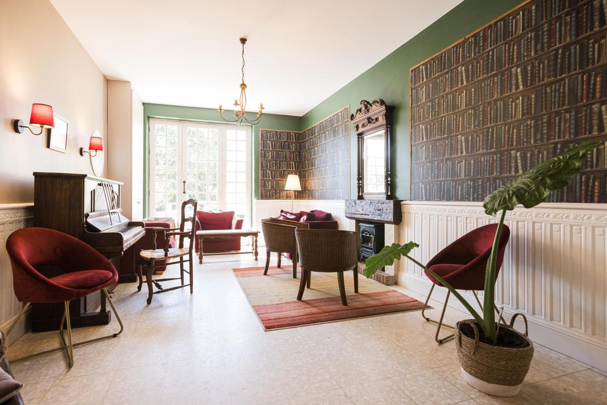 Logis Hotel Restaurant Le Lascaux Montignac-Lascaux Buitenkant foto